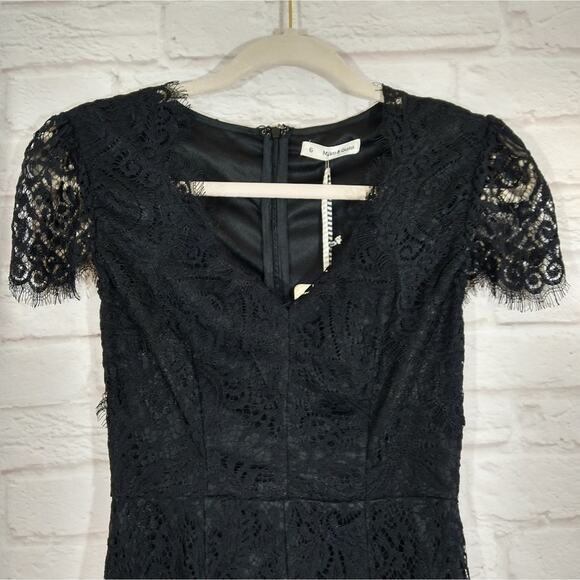 A Mika & Gala Women's Black Floral Lace V Neck Short Romper NWT Size XS 0 2 UK-6 - Picture 2 of 12